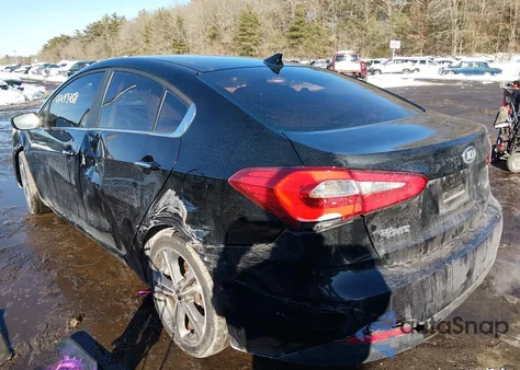 2016 Kia Forte Ex z USA, uszkodzony, nr VIN KNAFZ4A88G5529671